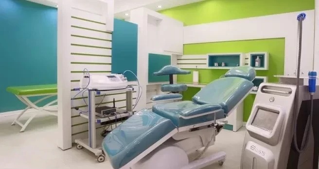 تخت و صندلی زیبایی